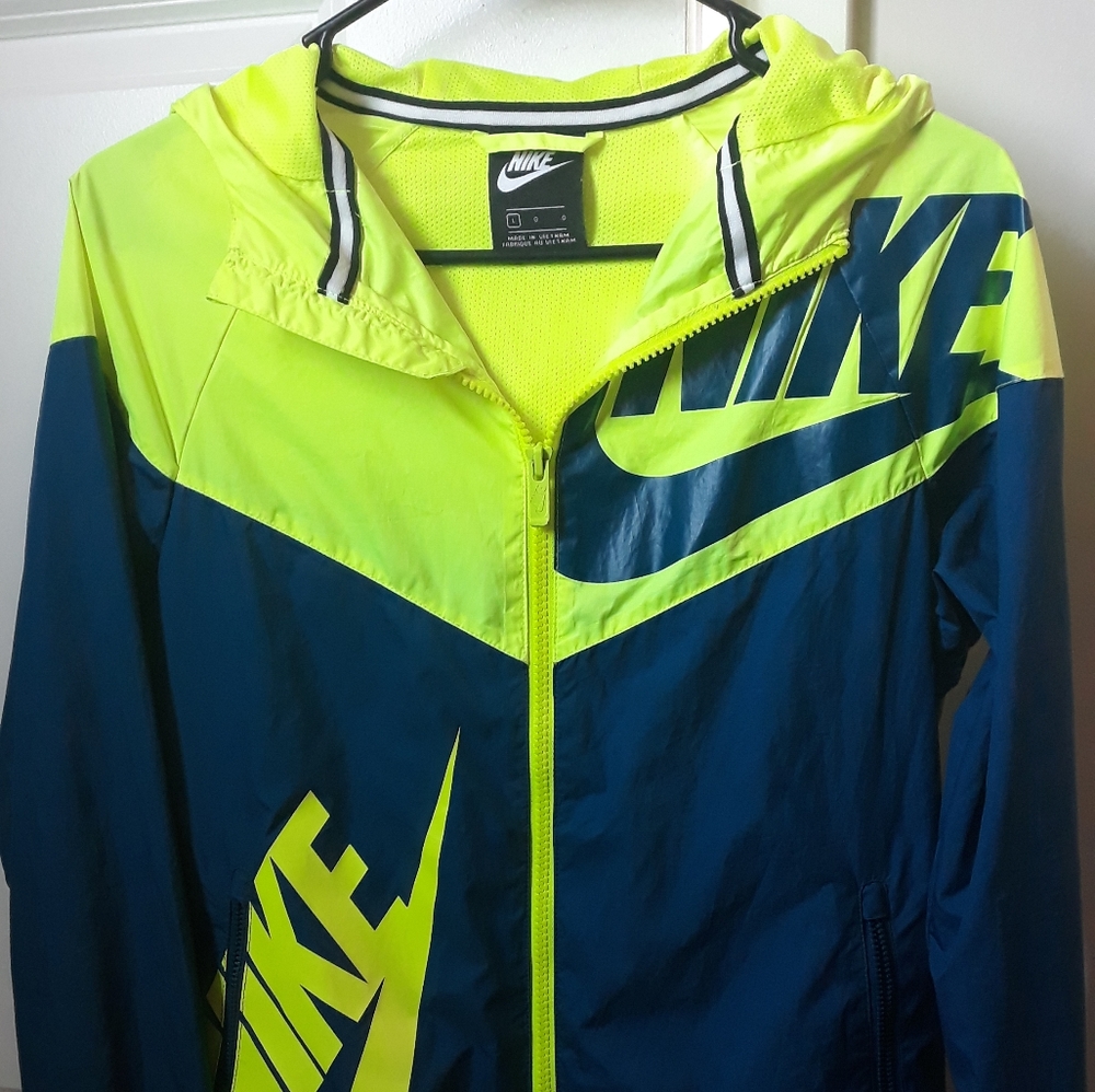 Nike Windbreaker